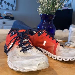 Size 10.5 Men’s On Cloud Running Rust Eclipse Shoes
